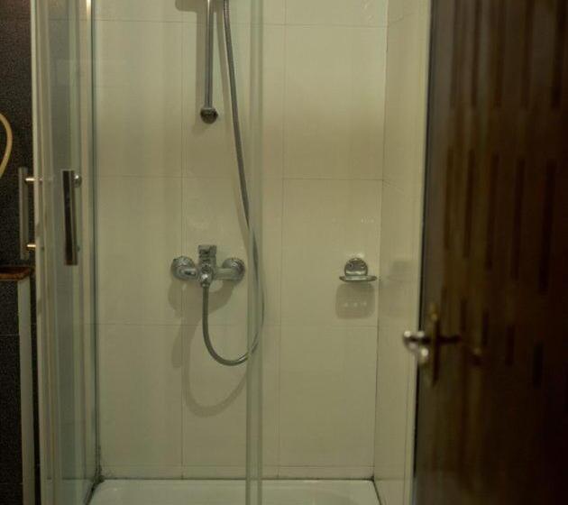 مبيت وإفطار Vijaya Varma Beach Resort