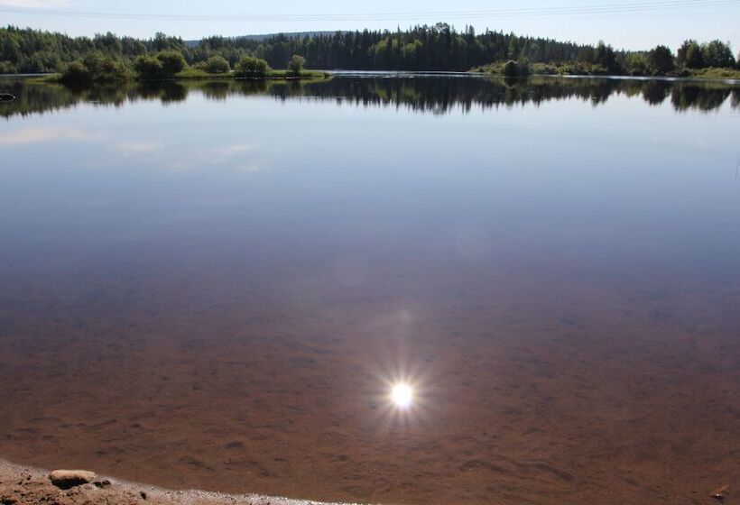 צימר Wanha Autti Camping Rovaniemi