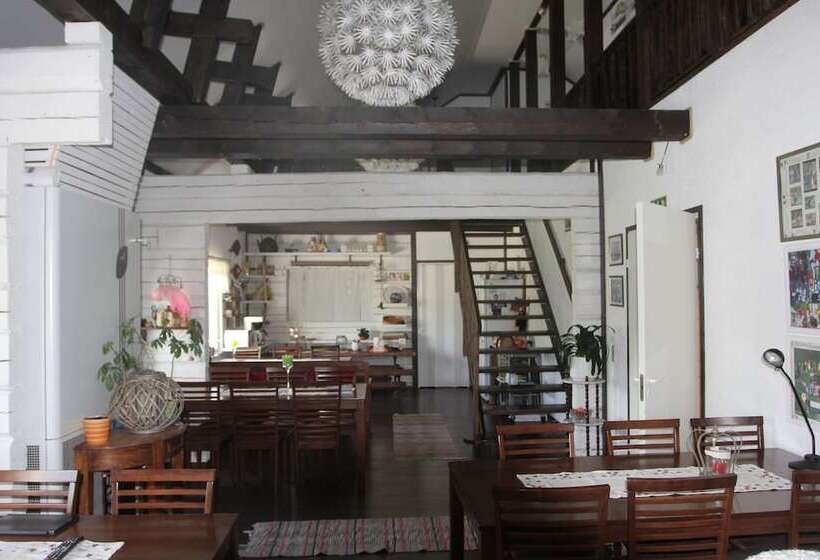 צימר Wanha Autti Camping Rovaniemi