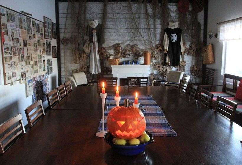 צימר Wanha Autti Camping Rovaniemi