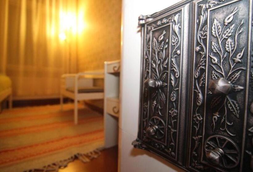 مبيت وإفطار Wanhan Apteekin Majatalo