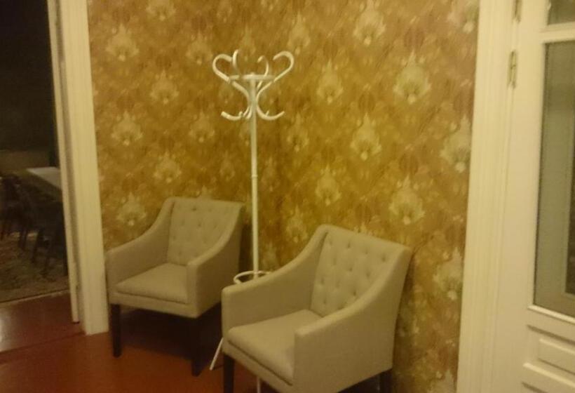 مبيت وإفطار Wanhan Apteekin Majatalo