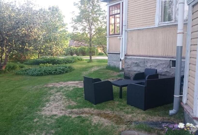 مبيت وإفطار Wanhan Apteekin Majatalo