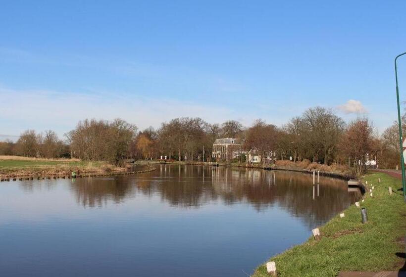 Bed and Breakfast The Riverside Logies & Restaurant