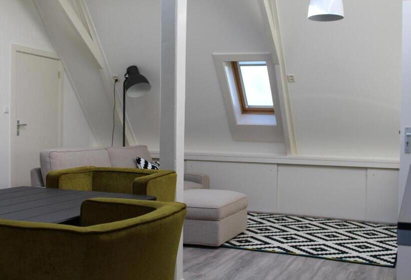 Bed and Breakfast The Riverside Logies & Restaurant