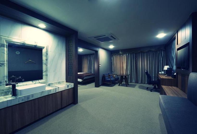 ホテル Benikea Premier  Siheung