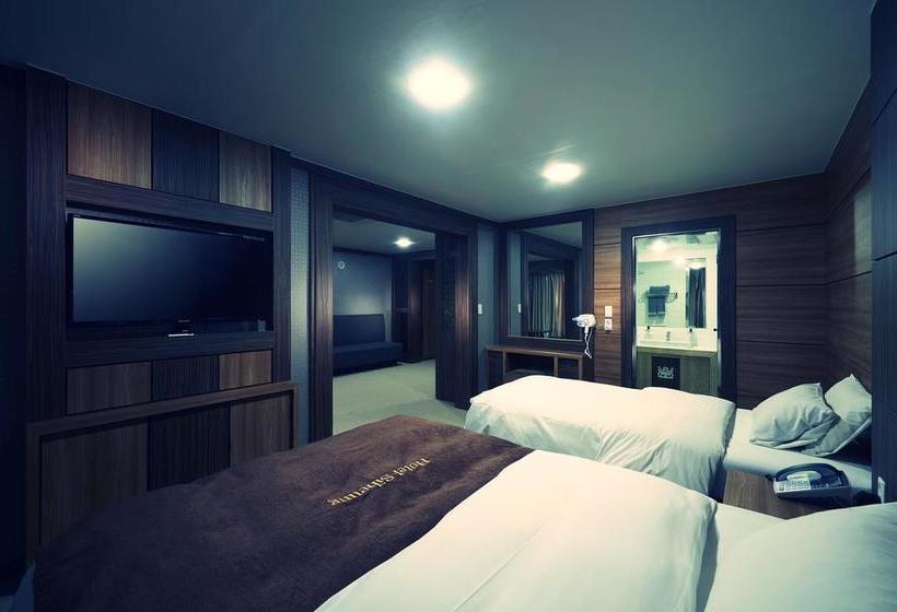 ホテル Benikea Premier  Siheung