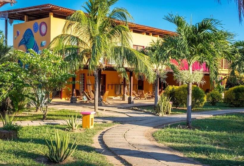 Buena Onda Beach Resort