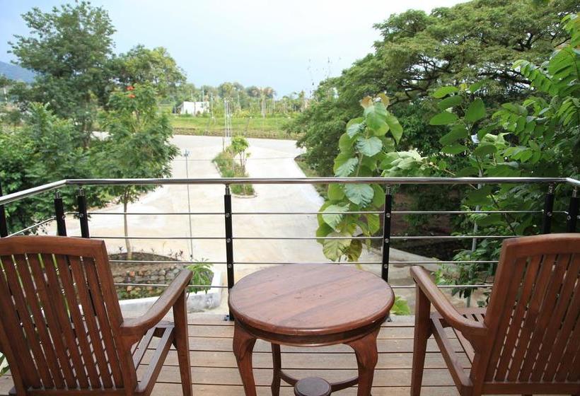 בית מלון כפרי Bukit Daun  And Resort