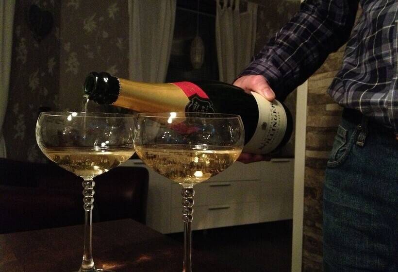 Cronin S Guesthouse Bed & Breakfast