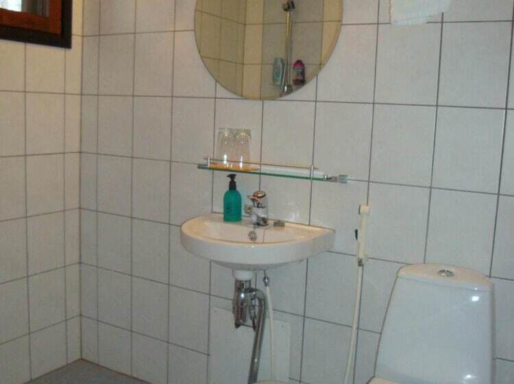 Cronin S Guesthouse Bed & Breakfast