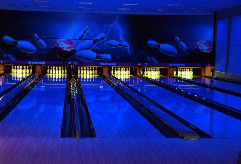 Отель Alvariini