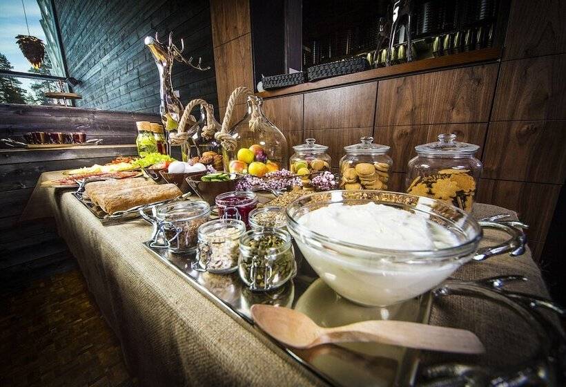 ホテル Arctic Treehouse