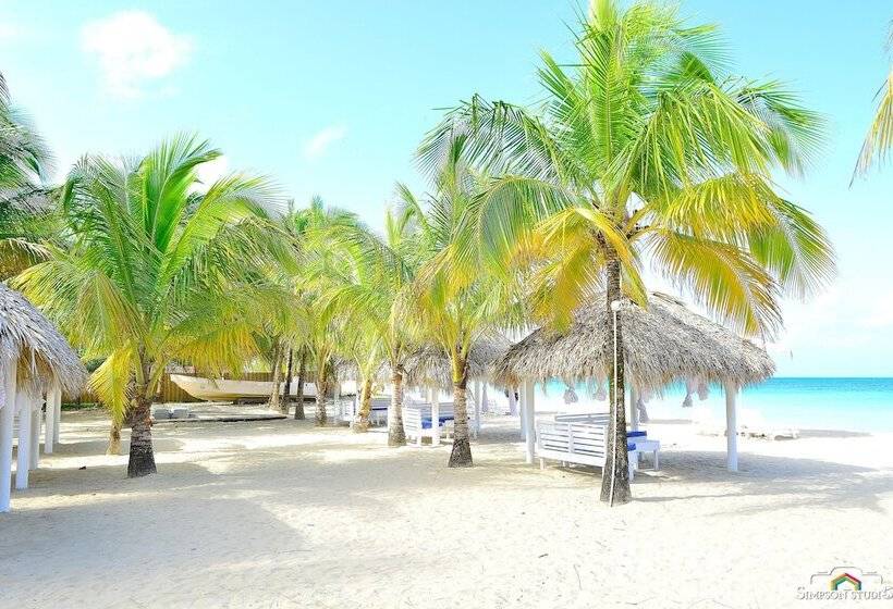 ホテル Arenas Beach