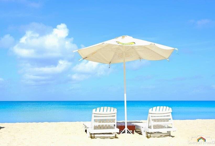 ホテル Arenas Beach