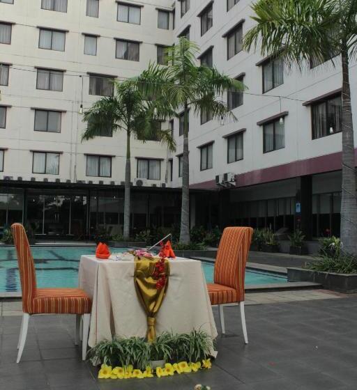 فندق Asialink Premier