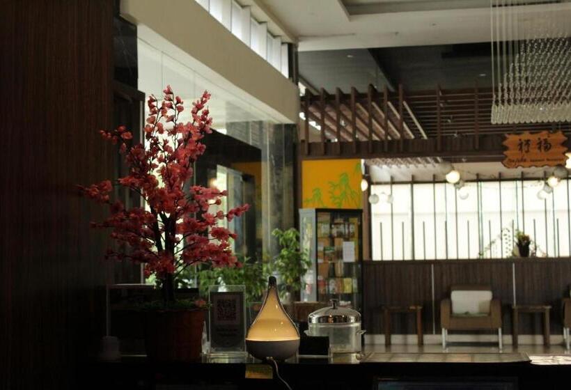 فندق Asialink Premier