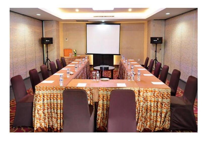 فندق Asialink Premier