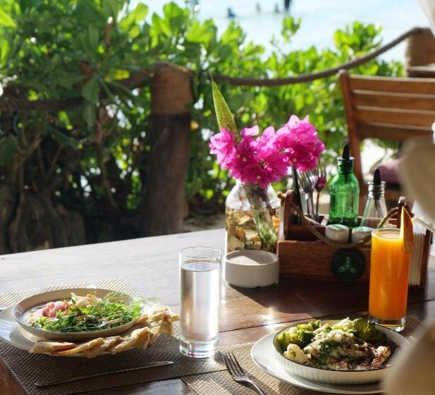 酒店 Aya Beach Resort