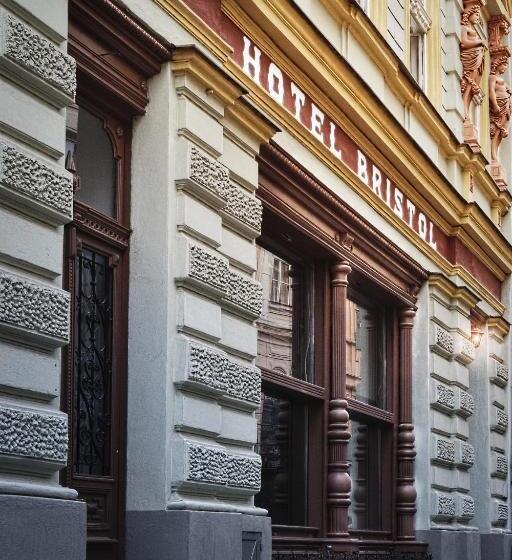 فندق Bristol