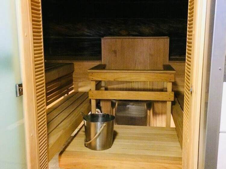 ホテル Li Vuorikelo