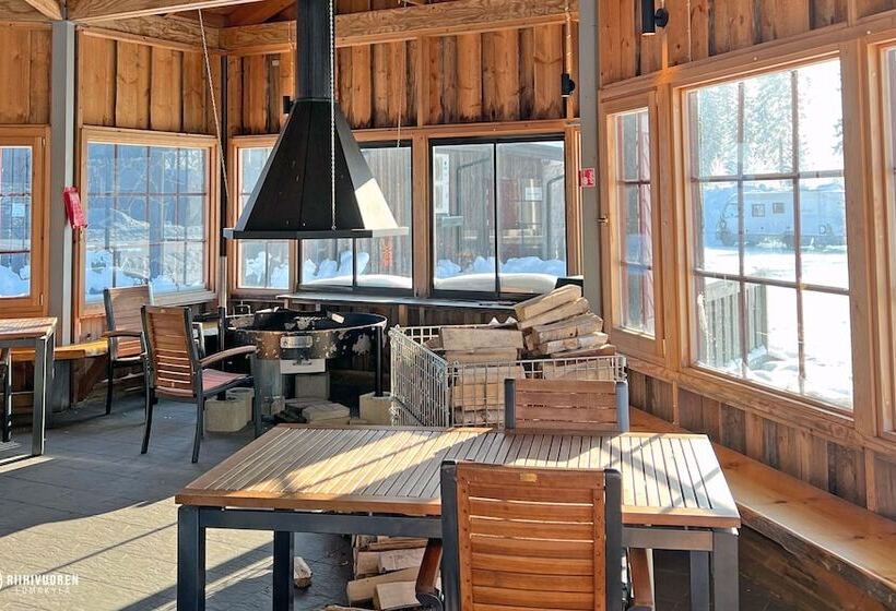 ホテル Li Vuorikelo