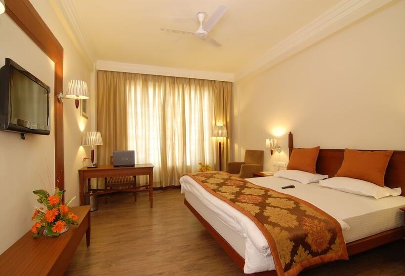 Отель Chanakya Bnr