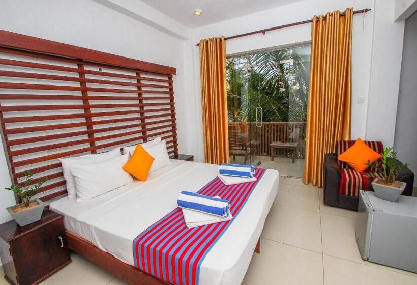 Отель Dickwella Beach