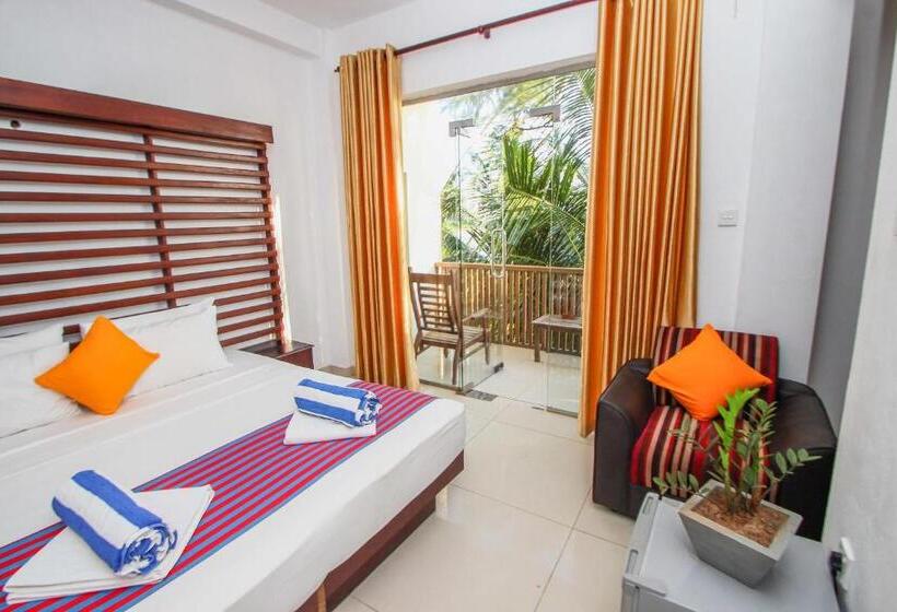 Отель Dickwella Beach