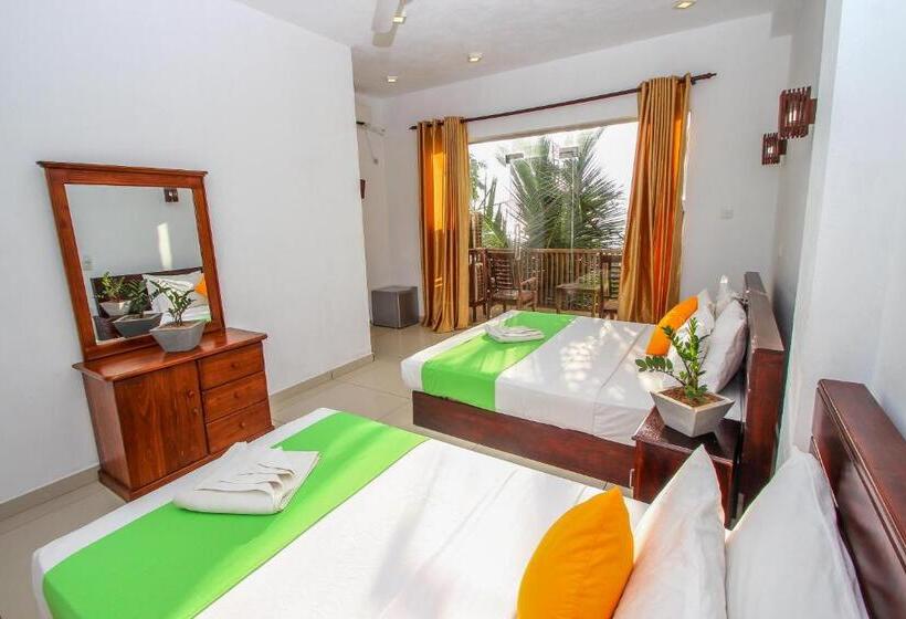 Отель Dickwella Beach