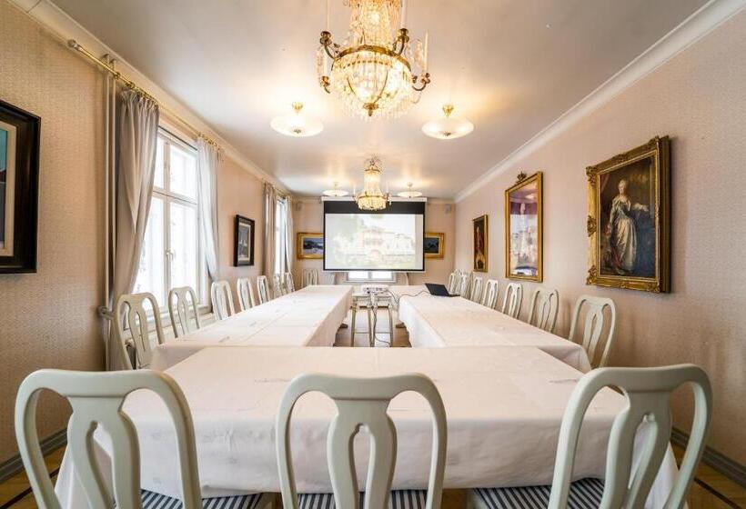 酒店 Karolineburg Manor House