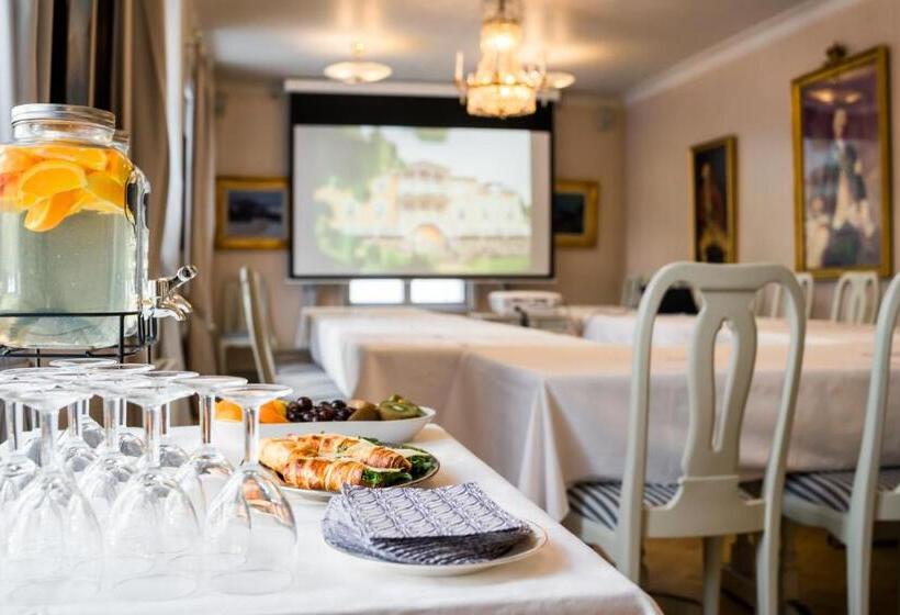 酒店 Karolineburg Manor House