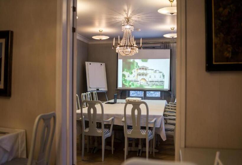 酒店 Karolineburg Manor House