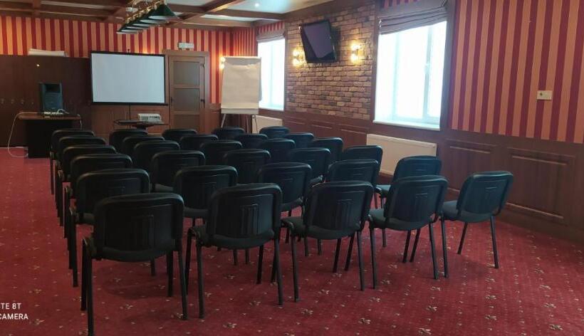 בית מלון כפרי Kremin