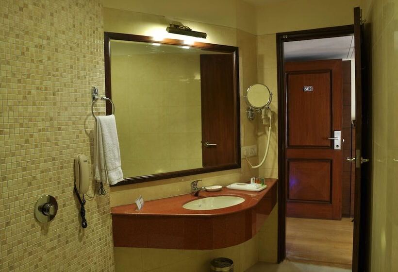 فندق Le Lac Sarovar Portico Ranchi