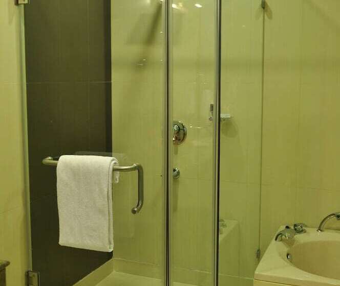 فندق Le Lac Sarovar Portico Ranchi