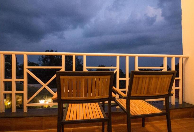 Отель Le Poshe, Kodaikanal