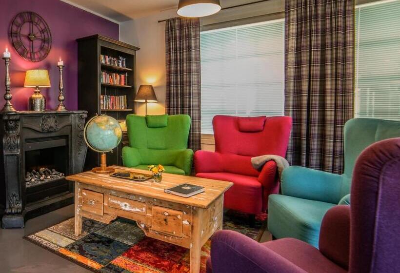 ホテル Li Hiljahelena