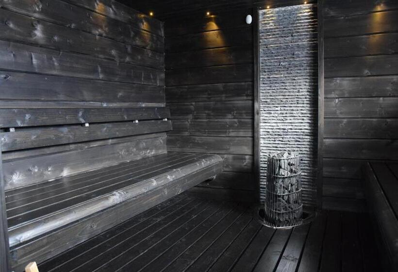 ホテル Li Hiljahelena