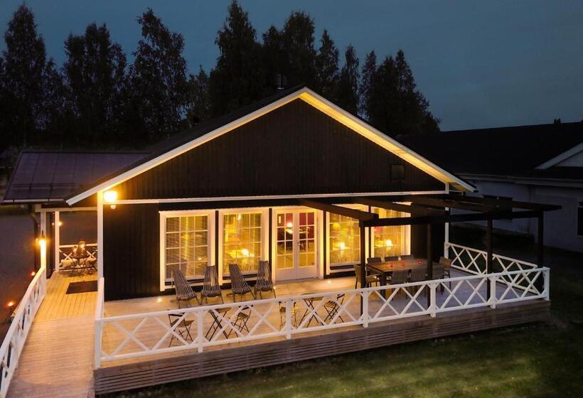 ホテル Li Hiljahelena