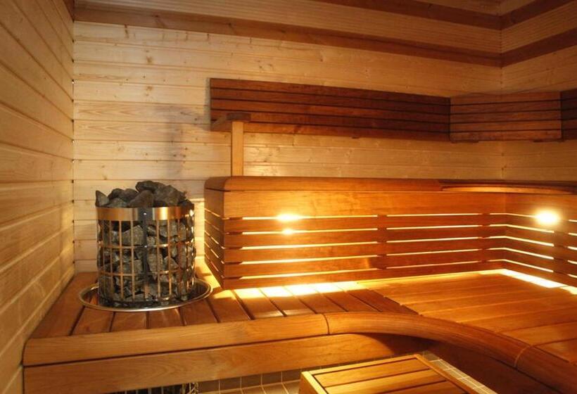 فندق Li Pogostan Hovi