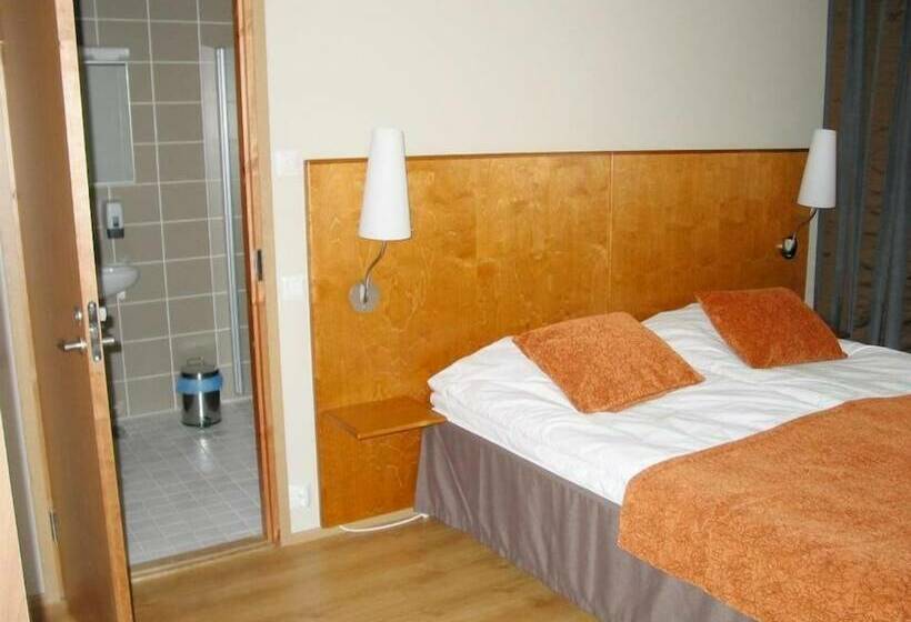 בית מלון כפרי Li Raahen Hovi