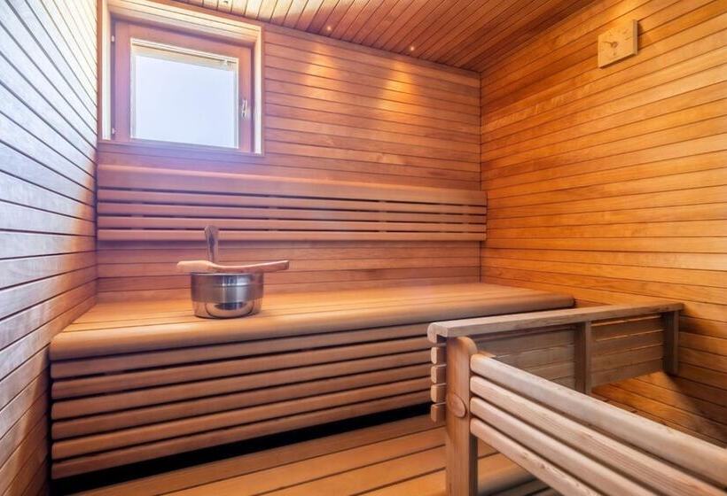 בית מלון כפרי Li Raahen Hovi