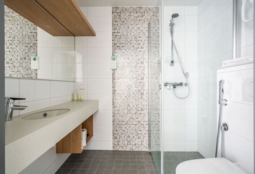 בית מלון כפרי Li Raahen Hovi