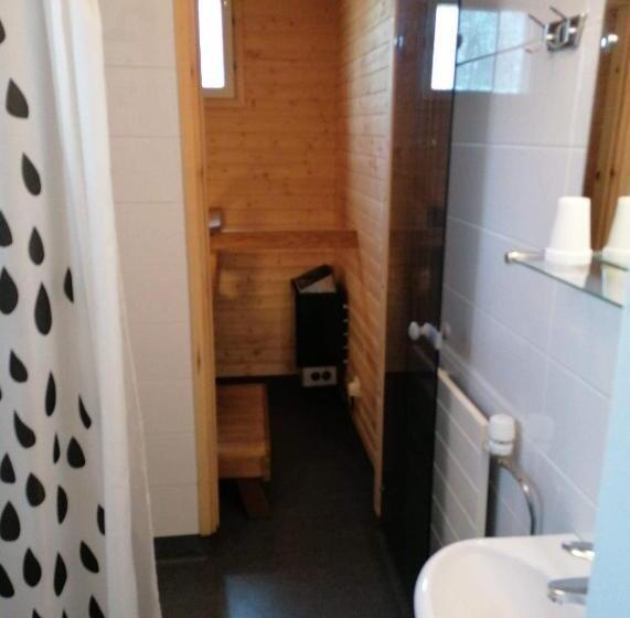 בית מלון כפרי Li Ravintola Tiilikka