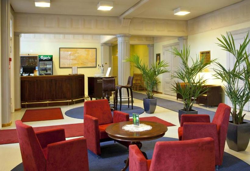 فندق Li Ravintola Mäntän Klubi