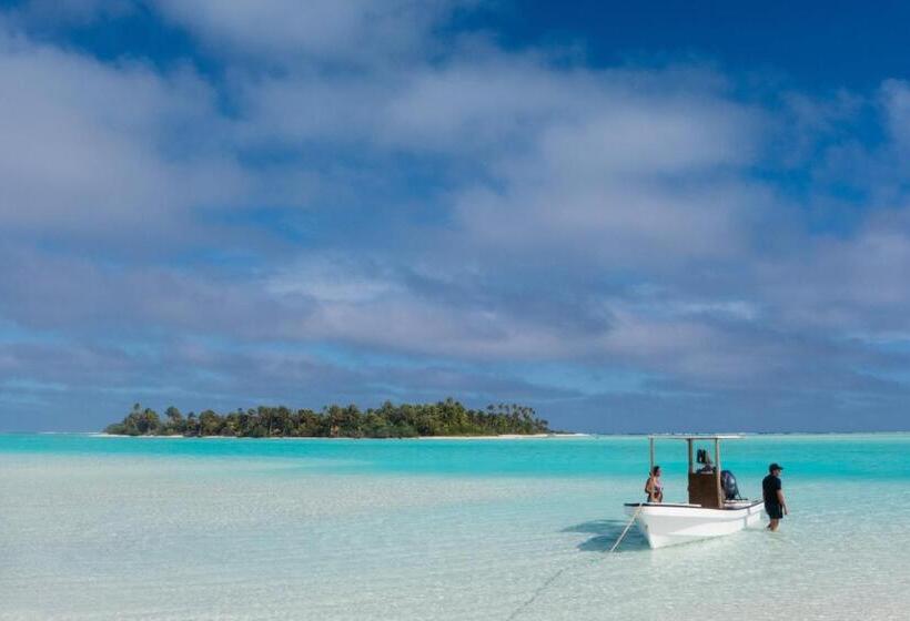 هتل Matriki Beach Huts
