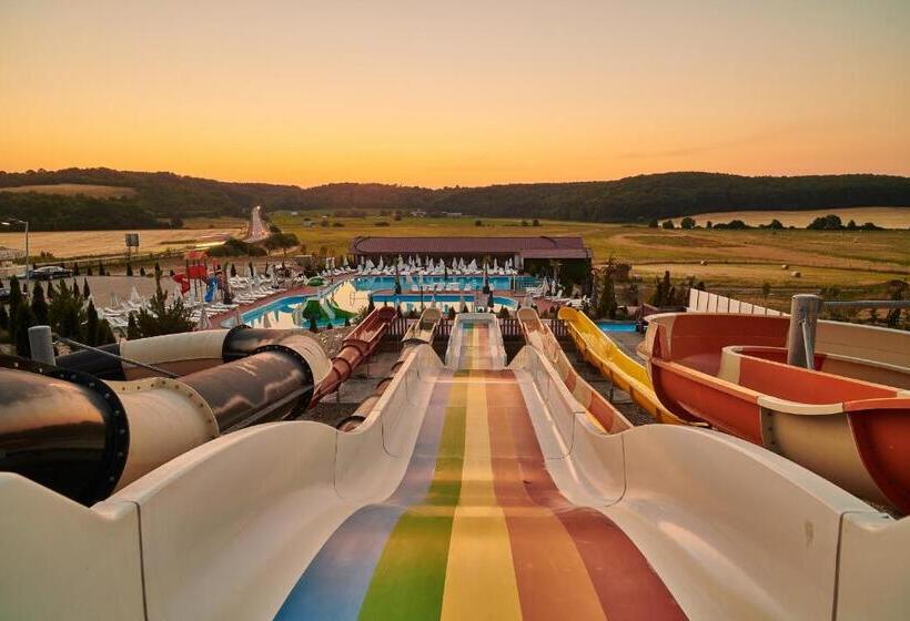 فندق Miraj Resort