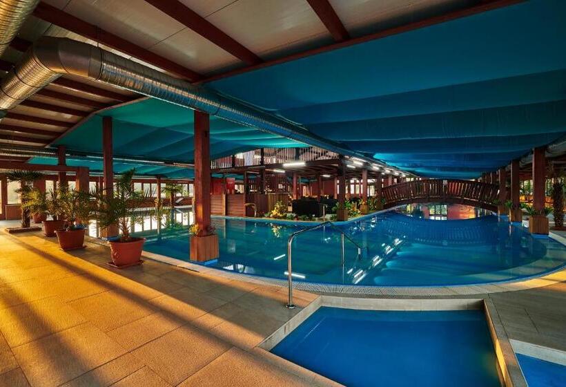 فندق Miraj Resort