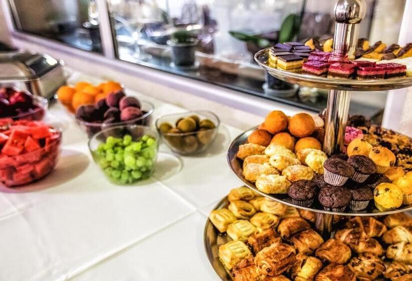 فندق Miraj Resort